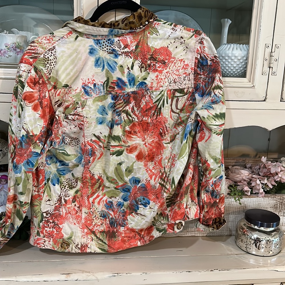 Life Style Multi-pattern jacket - Picture 6 of 7
